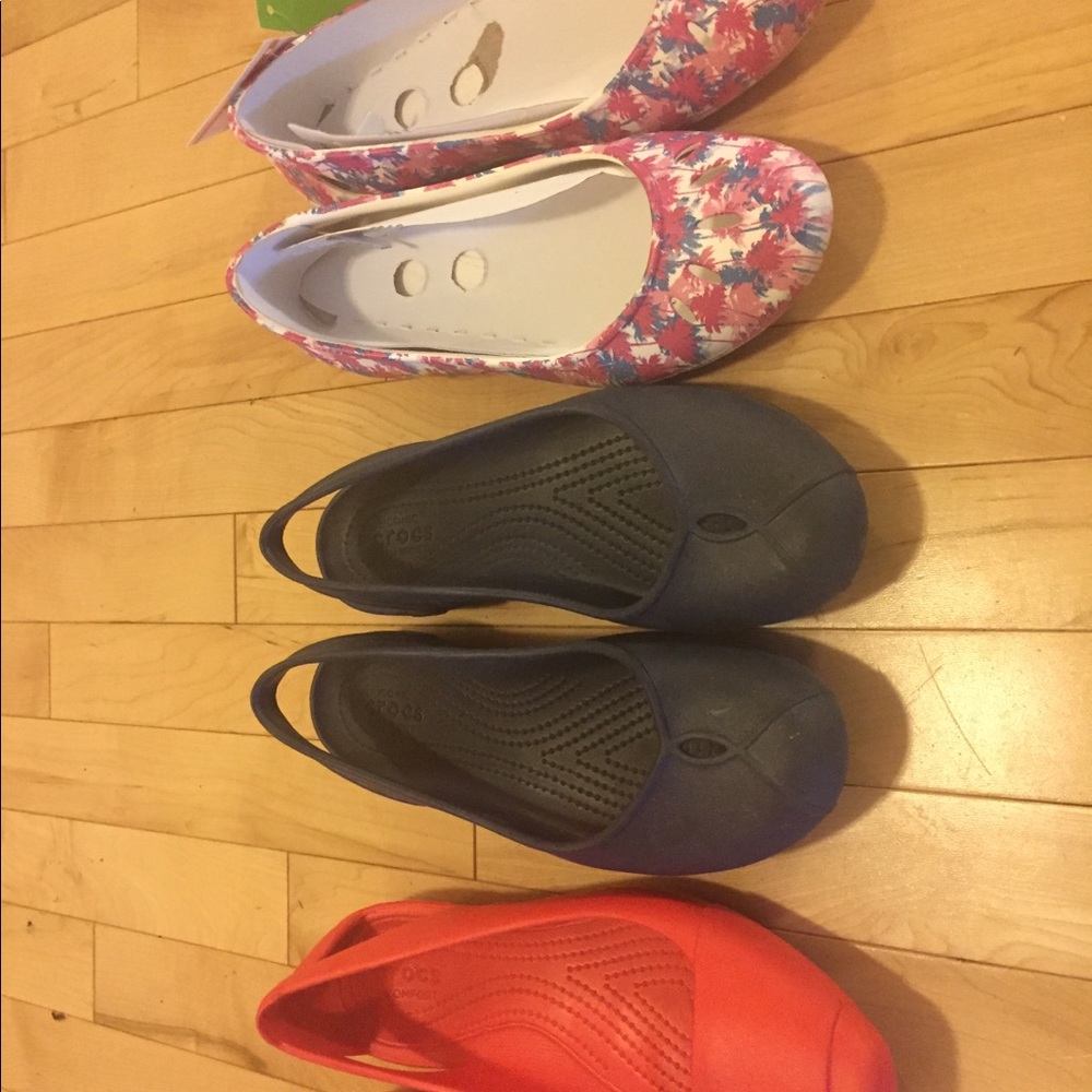 Bundle of Crocs Flats